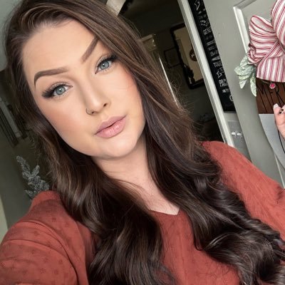 ShelbeFoate's profile picture. 