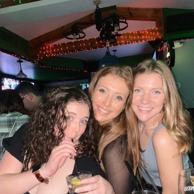 sheilaok35's profile picture. 