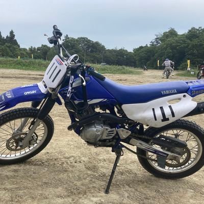 kakazorr's profile picture. 値崩れしたB級中古車が好きなバイク乗り
左回りすらまともにできない残念なオッサンになってしまった•••
転生したら膝が擦れて歌って踊れるイケメンバイク乗りになりたい人生だった()