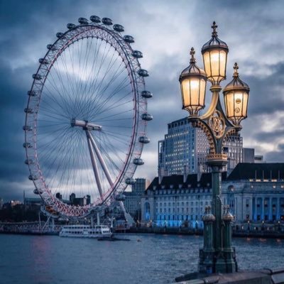 لا أكره احد.. محب للوطن وهو خط احمر.. اعشق العالمي الأول.. المملكه العربيه السعوديه.. الرياض
