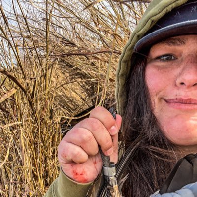 Stenger_ashtyn's profile picture. Southern Migration Outdoors | Be Kind ☀️| snap: ashtyns14