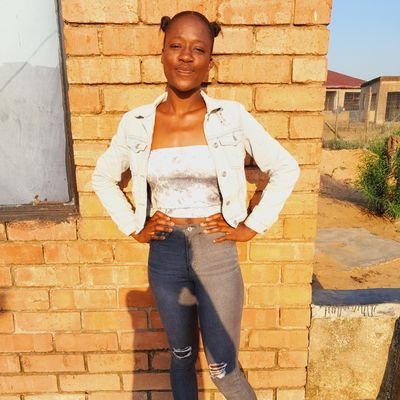 april_kamo's profile picture. When life gives you lemon 🍋 make lemonade ❤️‍🔥