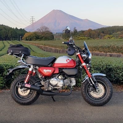 生まれも育ちも#静岡県
🚙は#オーリス、🏍️は#モンキー125に乗ってます　いじって乗って楽しんでまーす