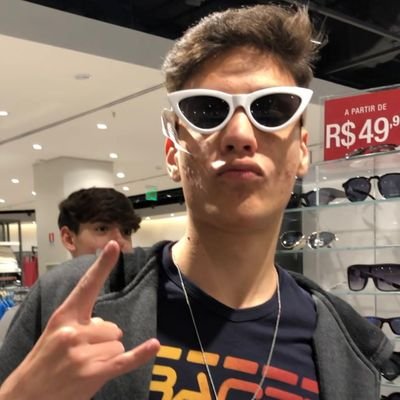 fã clube para minha namorada Livia
Finge que tem uma bio aqui