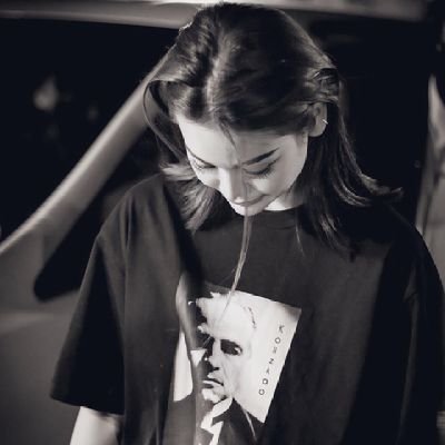 jk_beside's profile picture. 🐰🐶