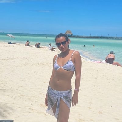 paobc01's profile picture. Eat, Pray, Love ✌