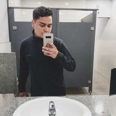 ferojeddda's profile picture. Disfrutando el proceso.