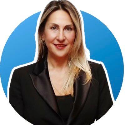 Media&Client Manager @effectbcw @YouTube👇🏻 Erişkinler Kulübü, Hayat Dersleri, Darüşşafaka İz Bırakanlar. ‘İmparatorluğun Kızı’ romanı yazarı.