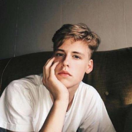 AbbotKama's profile picture. 