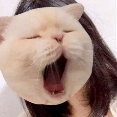 eoprecia_px's profile picture. 