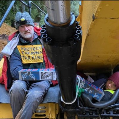 Husband, environmentalist, emergency physician. He/him. Born at 314ppm. Protect takayna/Tarkine. Slava Ukraini!