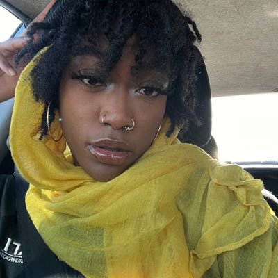 NondiP's profile picture. Just here...🐢 | ze/she 🏳️🌈| positivity & sunshine ☀️