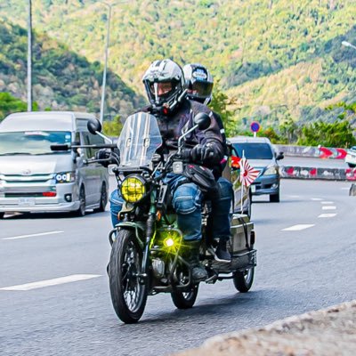 2001年よりタイ🇹🇭で生活してます。趣味はRCとバイクとキャンプ。最近TT02始めました！😬一身上の都合により2023年6月8日CB500X売却🙄 2023年8月4日VW T3納車😬2021年6月3日CT125 納車😊ST125は嫁さん用😬何ちゃってスバリスト😊キャンプ初心者😬出身は岐阜県中津川市。