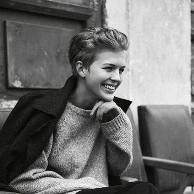 privatelylw's profile picture. You did not break me, I'm still fighting for peace.