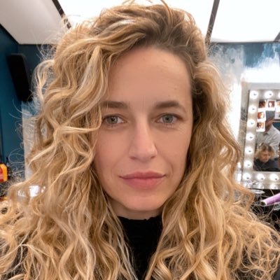 DelphineREA's profile picture. French, quadrilingual. Italian parents. Master at Accademia di Belle Arti di #Brera Milan. Double degree at @universitelyon2 and @bauhaus_uni