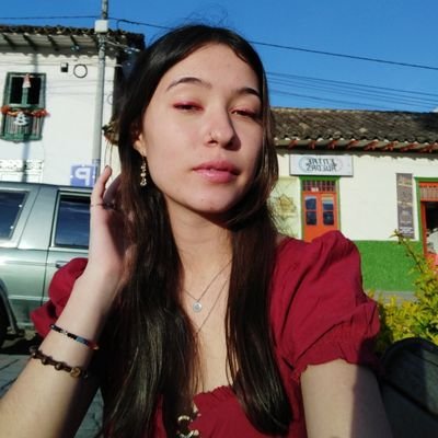 valentinaa_btw's profile picture. 😋