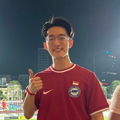 Medical Student at @BristolUni  interested in research @INSPIREUoB Ambassador. Proudly 🇸🇬 ⚽️