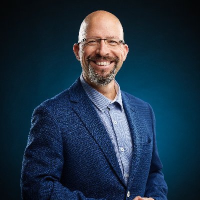 #Linkedin Book Author / Speaker & Trainer
#Podcast FALA LINKEDIN
Interests: Social Media / #socialselling #pkm #basb