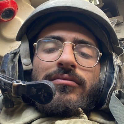 Razgor10's profile picture. האדם יכול לצאת מהטנק הטנק לא יצא מהאדם