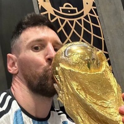 LATEF_96's profile picture. 18/12/2022 ميسي كتب نهاية وختم كرة القدم  💙