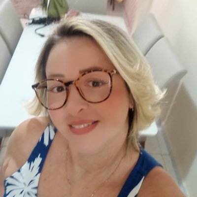 dressamama34's profile picture. 