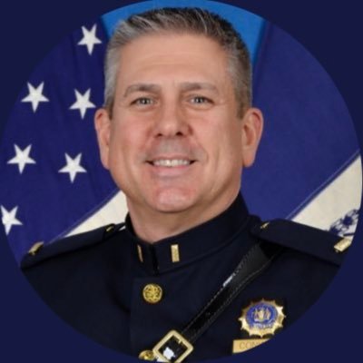 Lieutenant Jack Conway, NYPD Commanding Officer of The Ceremonial Unit. The Official Twitter Page Of The Ceremonial Unit. User Policy: https://t.co/uRBxHaSrwa