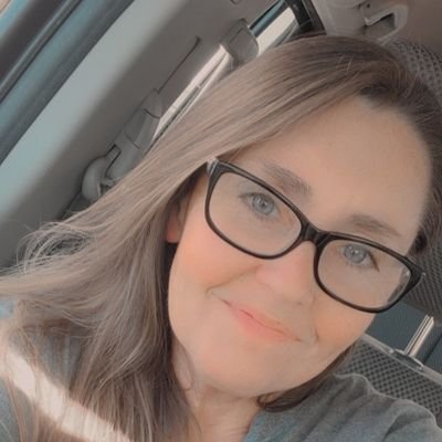 heatherhappyme's profile picture. ✌🧡😁🌈🦋🎵