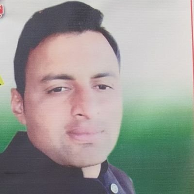 q327351312's profile picture. Work in Dubai UAE