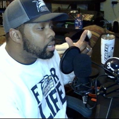 Host of the First & Framerates Show and the VF-Cast Gaming YT Channel. Talking GSEagles & ATL Falcons. Family First. https://t.co/wPQZhDWcFm