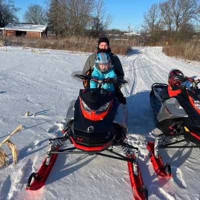 Twitch Affiliate - Dad - Truck Driver - Snowmobiler - Mod for @ShipStreaming and @saskkiii