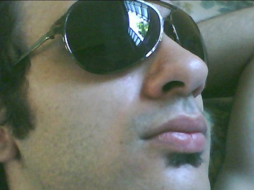 Musicista, compositor e um cantorzinho apaixonado pela musica. Follow ?