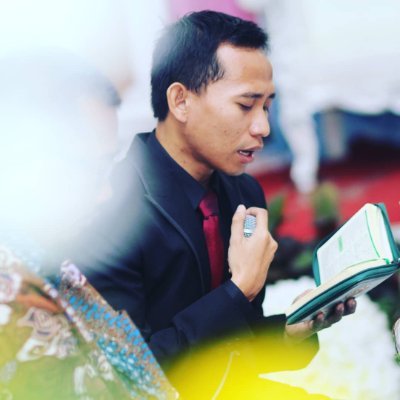 Praktisi Hipnoterapi | Dosen | Blogger BDG | Pedagang
Link Dagang : https://t.co/wQDKH383L3