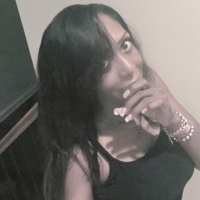 JustMeDee16's profile picture. Live, Love, Laugh.