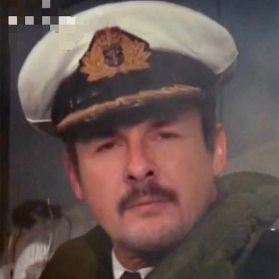 rasecaruges's profile picture. soy de derecha no por ideas aprendidas sino por experiencia vivida