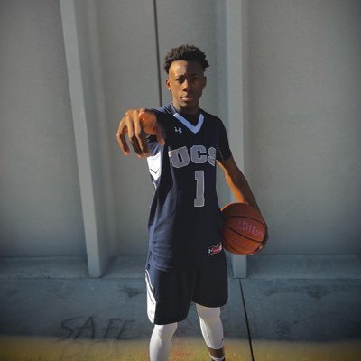 6’0 150 | Unity Christian School | PG/SG | 32” vert | #1 Email: jay.davis@unitylions.org