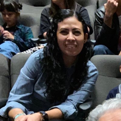 ElyCastr0's profile picture. Amo la vida, odio las mentiras, la risa es mi mejor terapia, me divierte hacer travesuras como cuando era niña, apartidista. En mantenimiento...