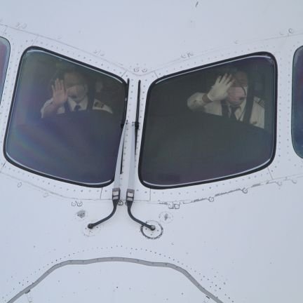 飛行機、車、バイク、自転車、痛車、ミニ四駆、バンドリ、女研、ホロライブが好きな人、よく写真を撮ってるよ、よろしく〜