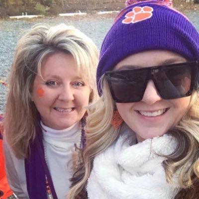 Born & Raised Clemson Fan 🐅🐅🐅🐅, Clemson Mom, Love family 🦮, 🏈, 🚤, #praytocurecancer