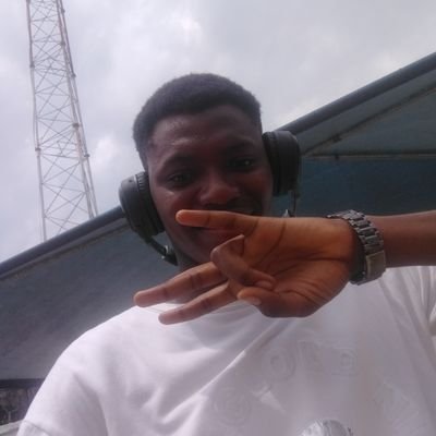 e__prime's profile picture. Put on a smile 😊