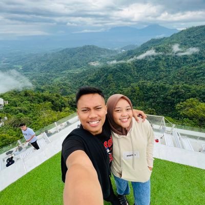 RizkiDyna1's profile picture. SEMANGAT!