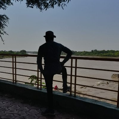 25 years | Data Scientist by profession 👨💻| investor 💰| psychologist 🧬 | mentalist | contemporary spiritual man | universe 🕵️♂️