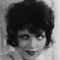 Zuzu (@beenhoodood) 's Twitter Profile