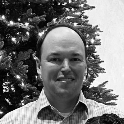 Chief Development Storyteller. I partner with transformative philanthropists to maximize the joy of giving through storytelling @MayoClinic. Previously @AP.