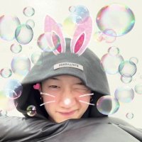 red (@toe_touches) 's Twitter Profile