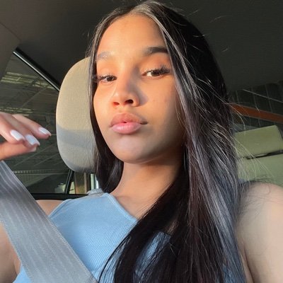 Nells_05's profile picture. 🐰 Content Creator