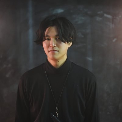 主にハピコアとガラージが好きな人です。のんびりと生活してます。あと体を鍛え直している最中です。来年には一皮剥けます。