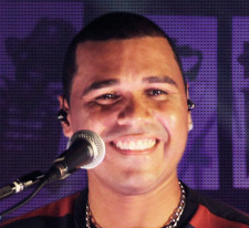 Músico, cantor e compositor.