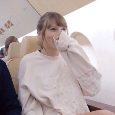 you make me crazier, crazier, — ˚୨୧⋆。˚ || 07 || speak now, reputation, evermore || mauraders era ☆