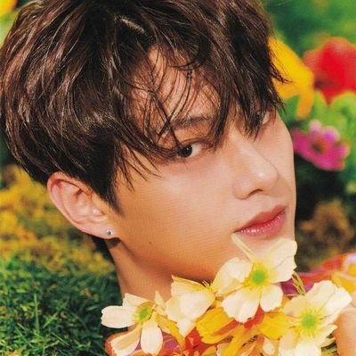 Treat People With Kindness
@harry_styles | @onedirection
1+1 Shenzhen
Junhui | @pledis_17