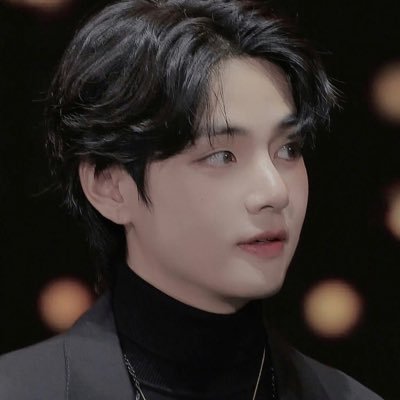 Yuriy6101's profile picture. 🎧 ֶָ֪ ֹ ⋆ h!him ( 🥽 ) zZ - 𑄇 up to ⩇⩇:⩇⩇ 𝗼' 𝗰𝗹𝗼𝗰𝗸 with ﹫bts (apenas um army)